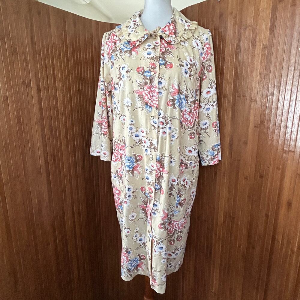 70s Lounge Craft Floral House Dress Coat Pearl Snaps Ruffle Collar Sony Archive